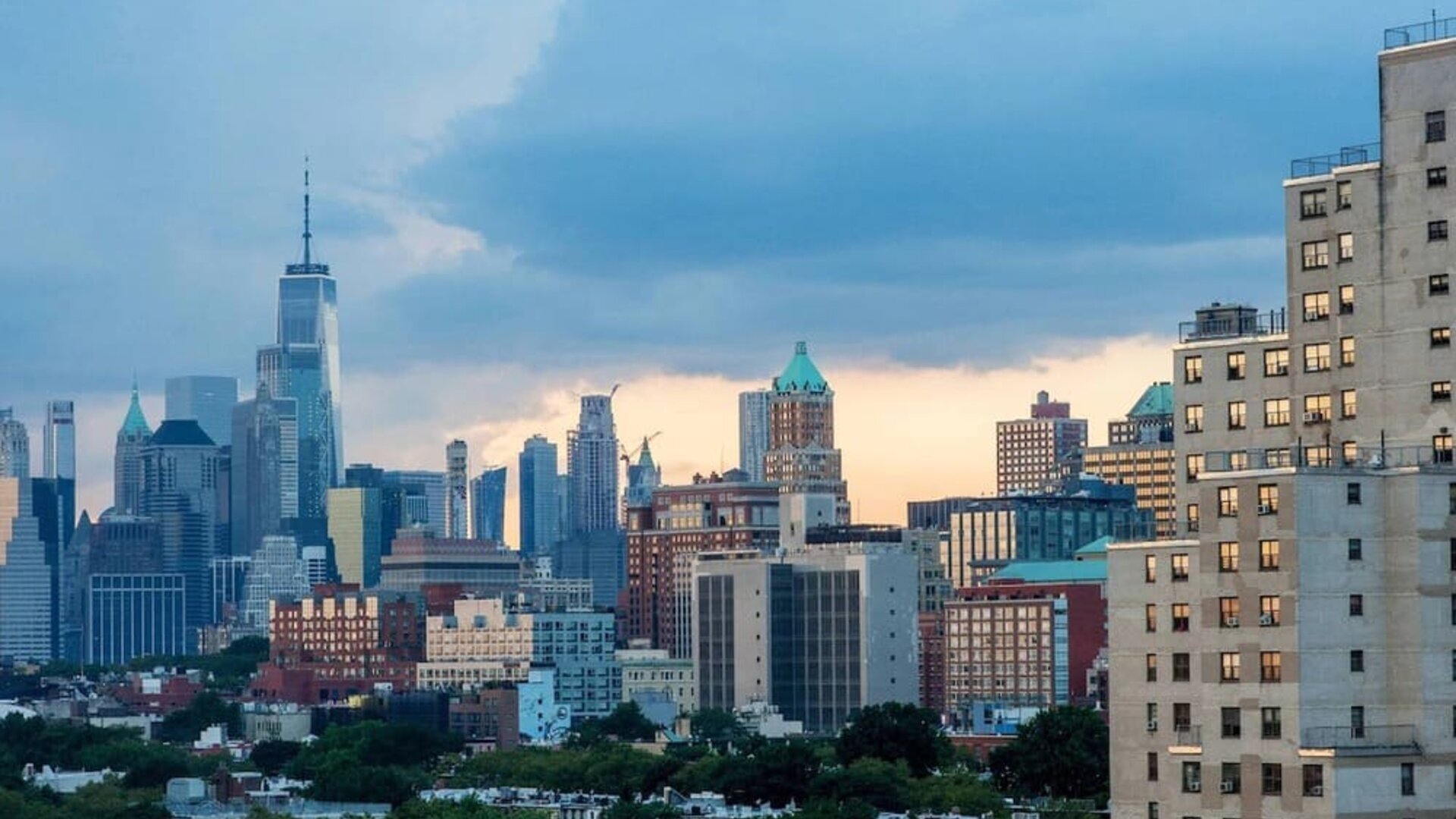 City views at sunset at Fairfield Inn & Suites New York Brooklyn.
