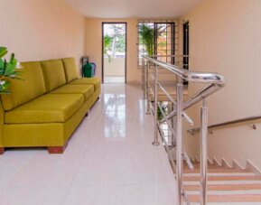 Hotel Avexi Suites By GEH Suites