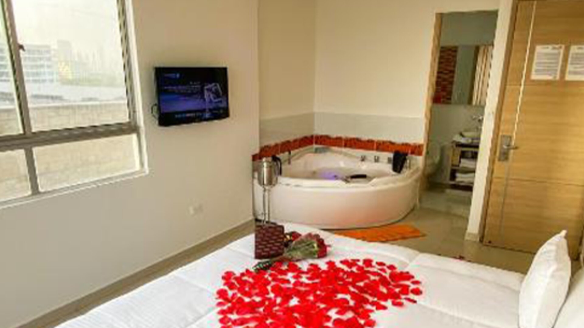 Hotel Cabreromar By GEH Suites
