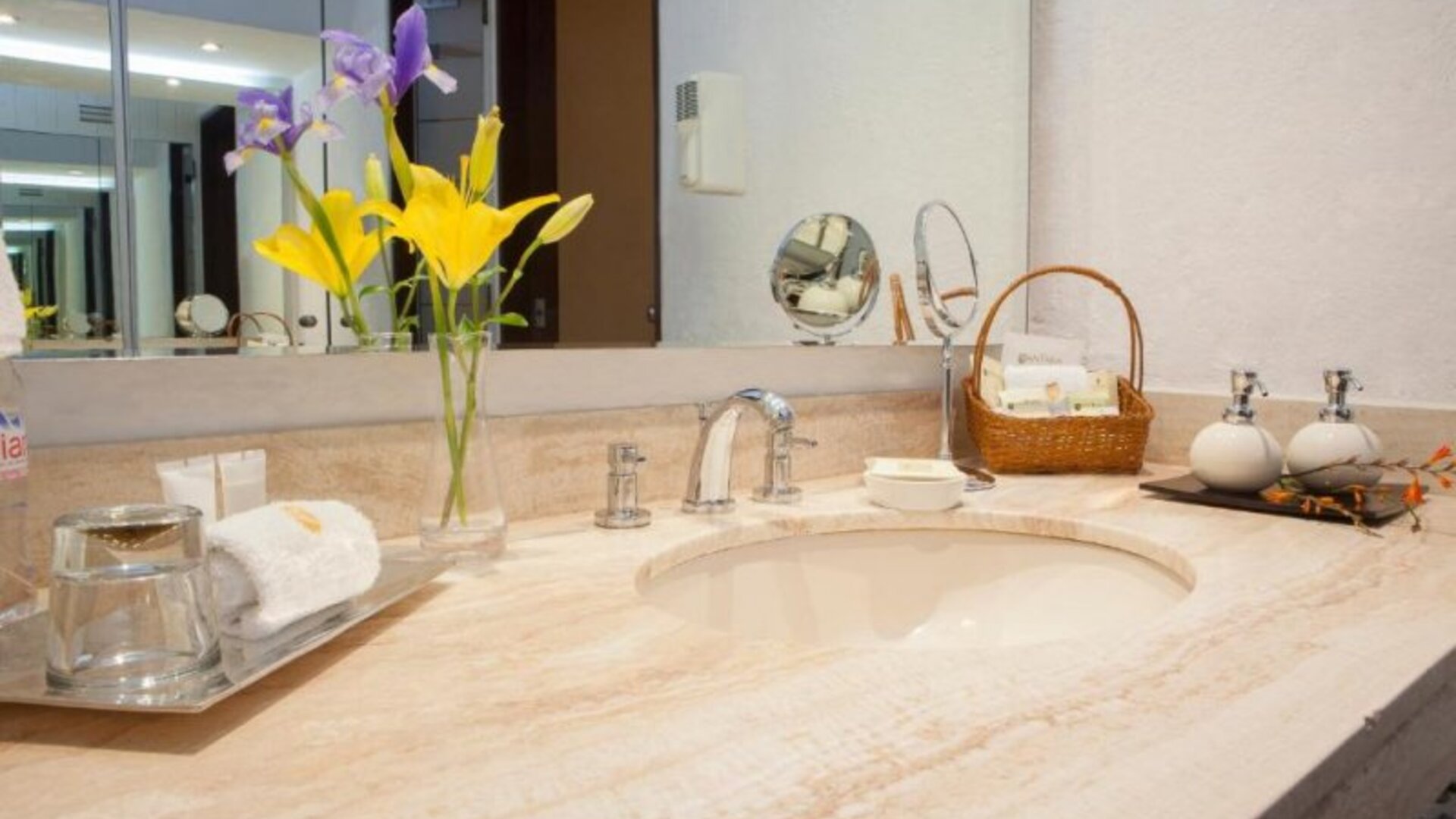 ANTARA HOTEL & SUITES - Miraflores