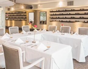 Delfines Hotel & Convention Center