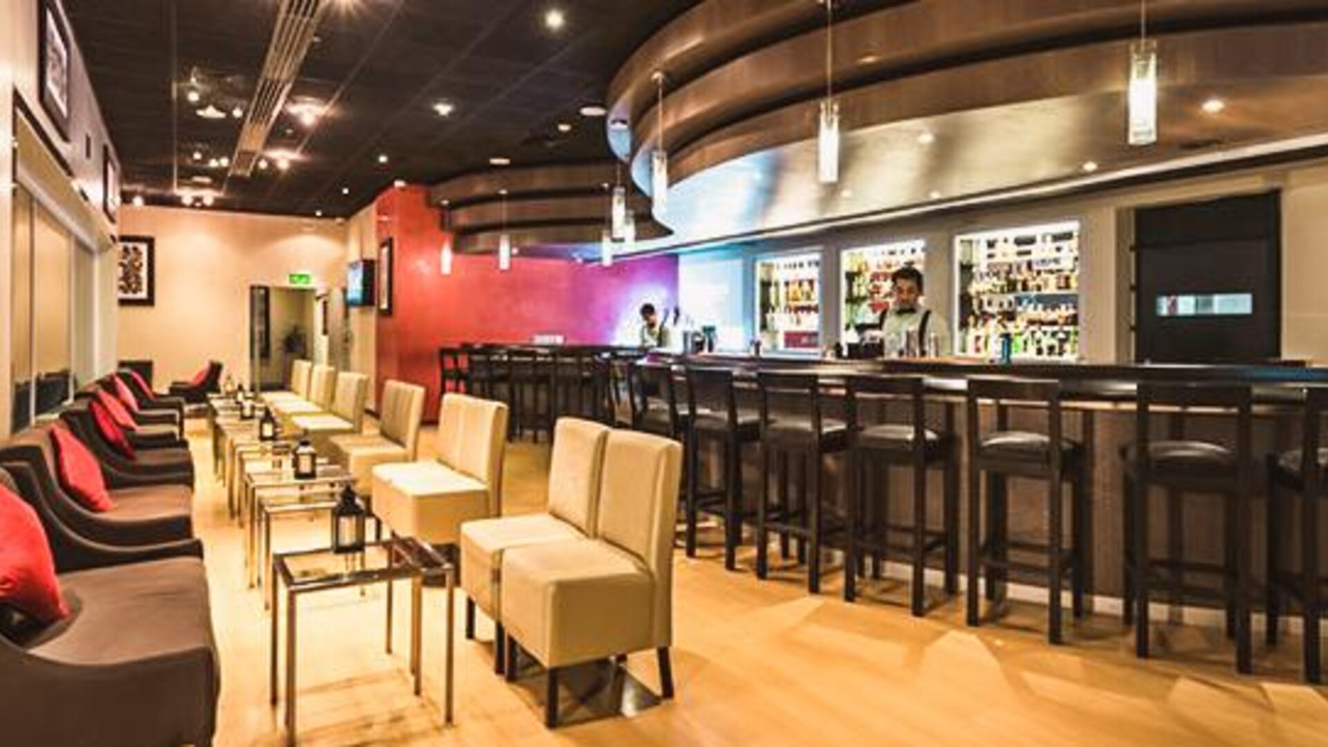 Delfines Hotel & Convention Center