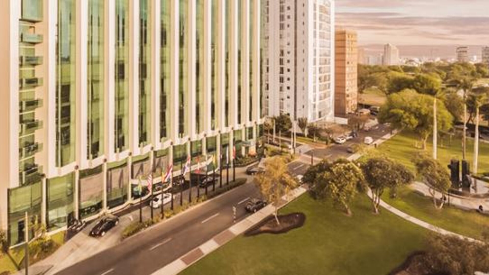 Delfines Hotel & Convention Center