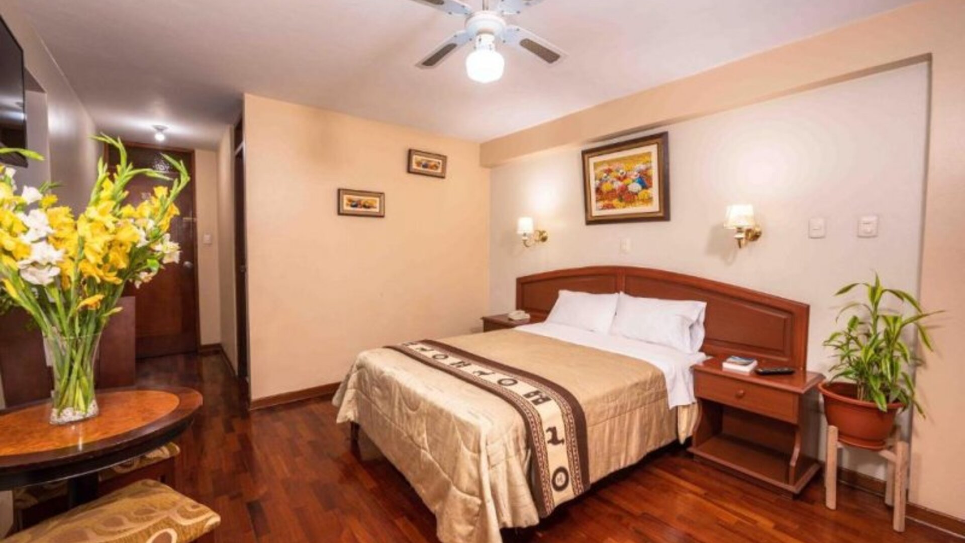 Manhattan Inn Airport Hotel