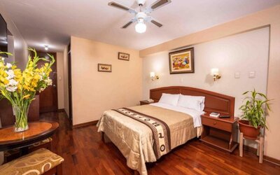 Manhattan Inn Airport Hotel