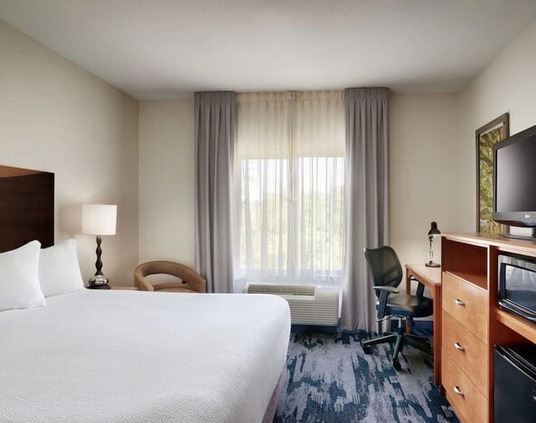 Day use room with work desk at Fairfield Inn & Suites By Marriott Tallahassee Central.