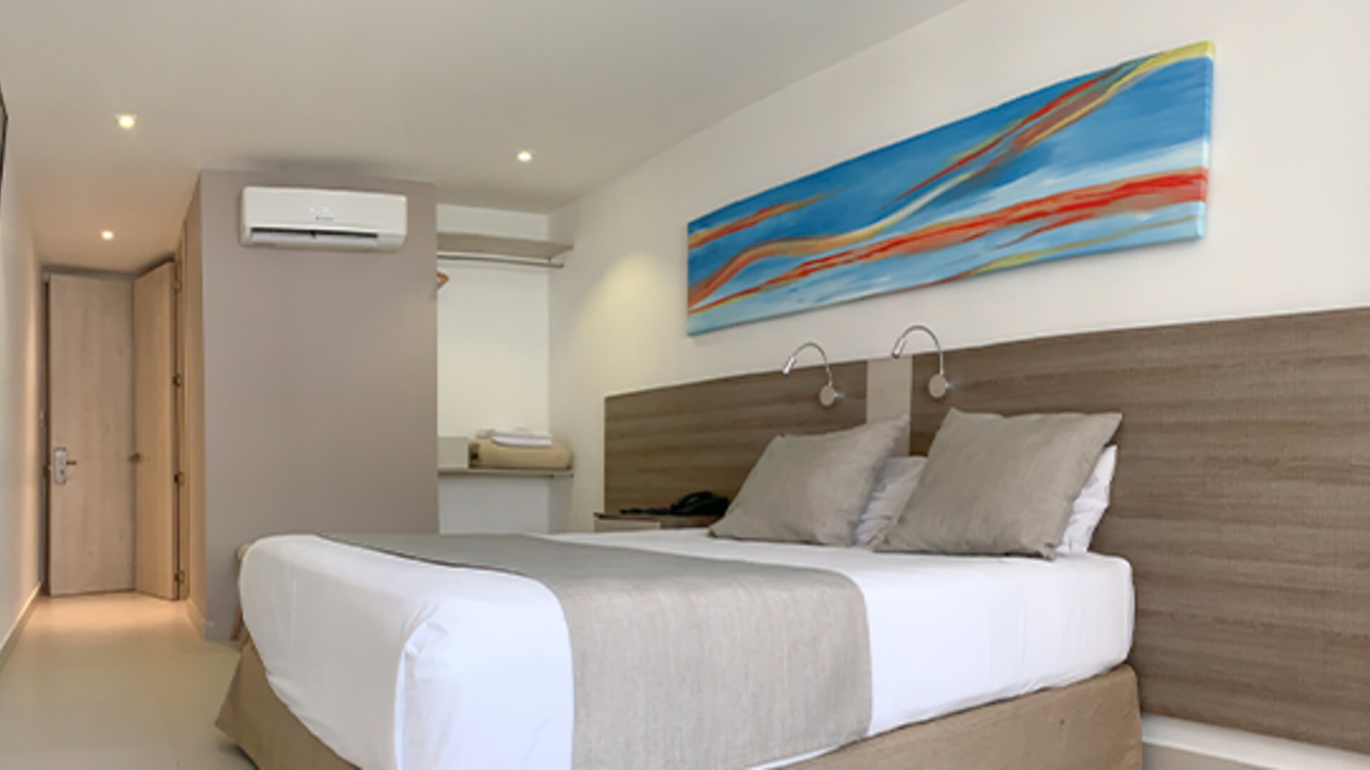 Hotel 1525 By GEH Suites