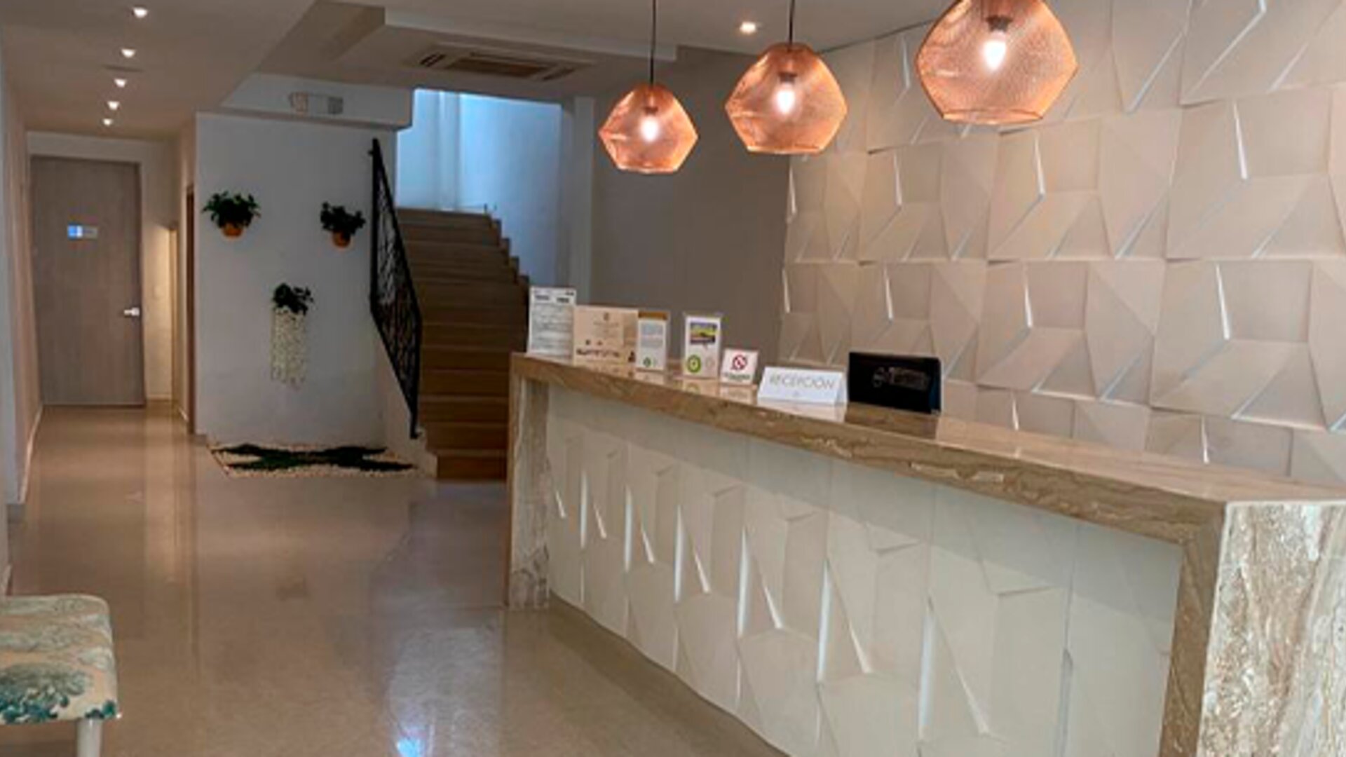 Hotel 1525 By GEH Suites