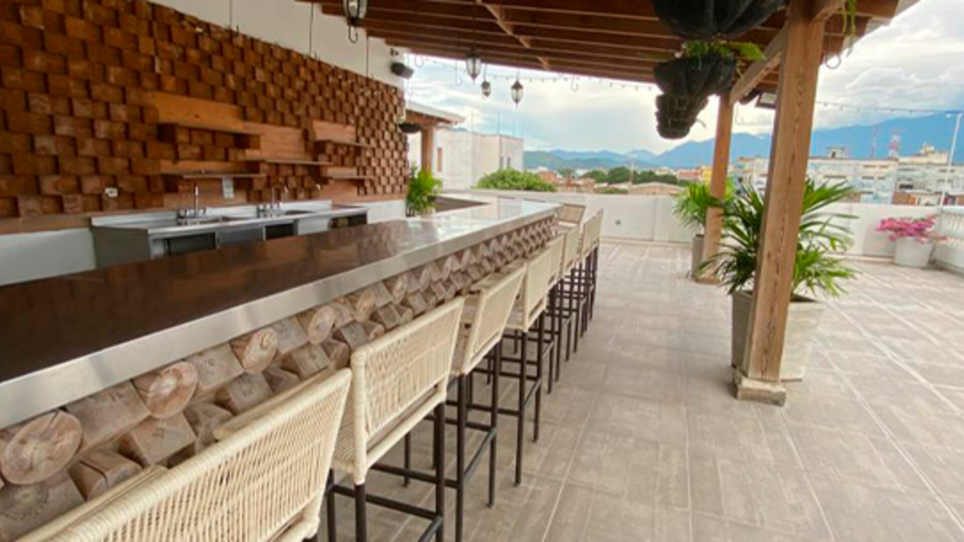 Hotel 1525 By GEH Suites