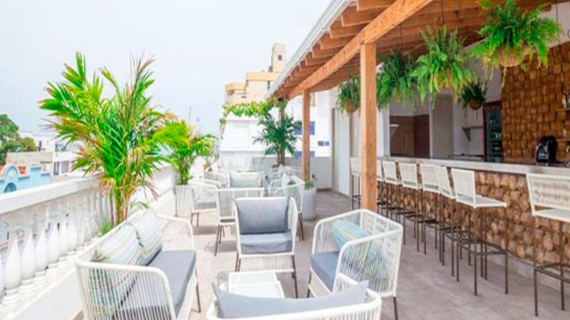 Hotel 1525 By GEH Suites