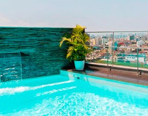 Ramada Encore San Isidro