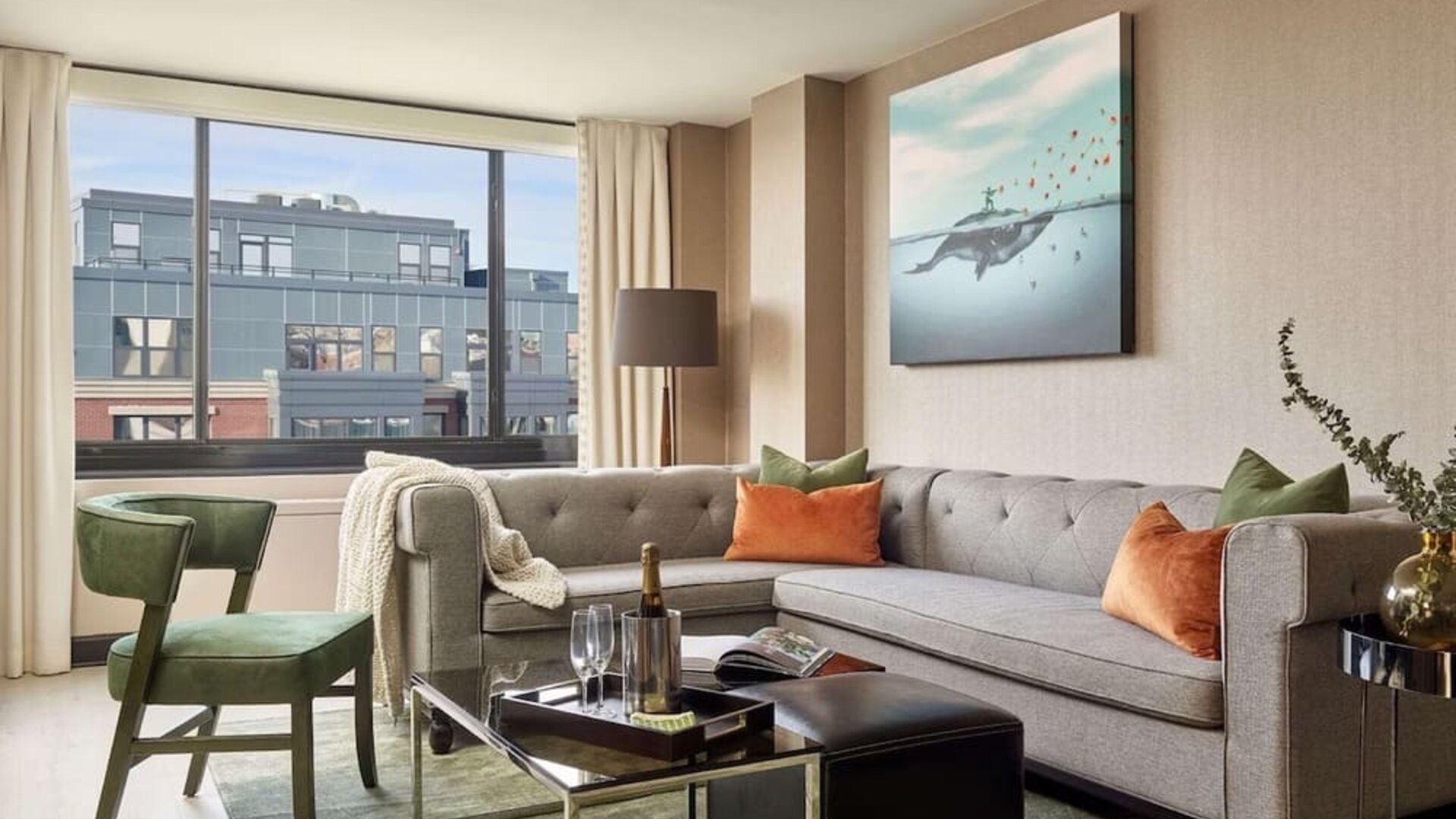 King room with lounge area at Viceroy Washington DC.