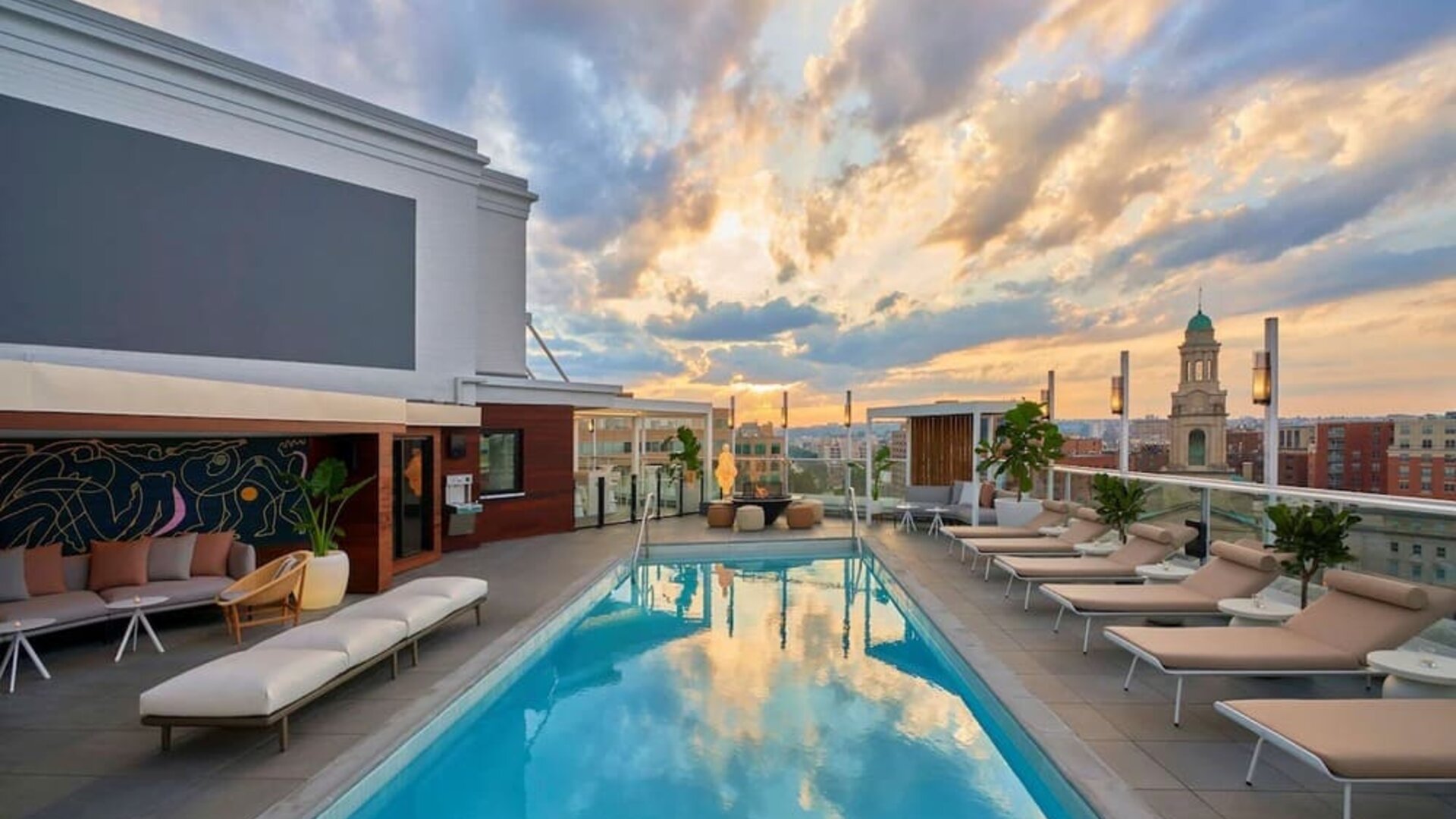 Rooftop pool at Hotel Zena Washington DC.