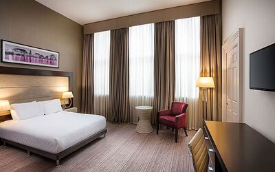 Spacious king room at Leonardo Hotel Cardiff.