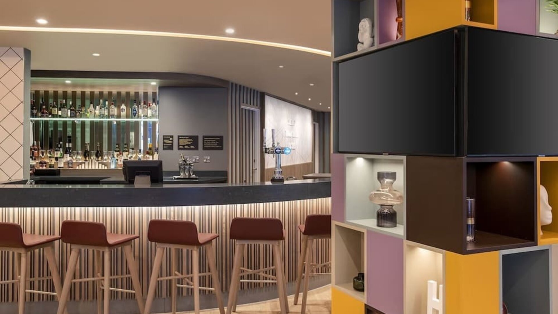 Hotel bar at Hampton By Hilton London City.