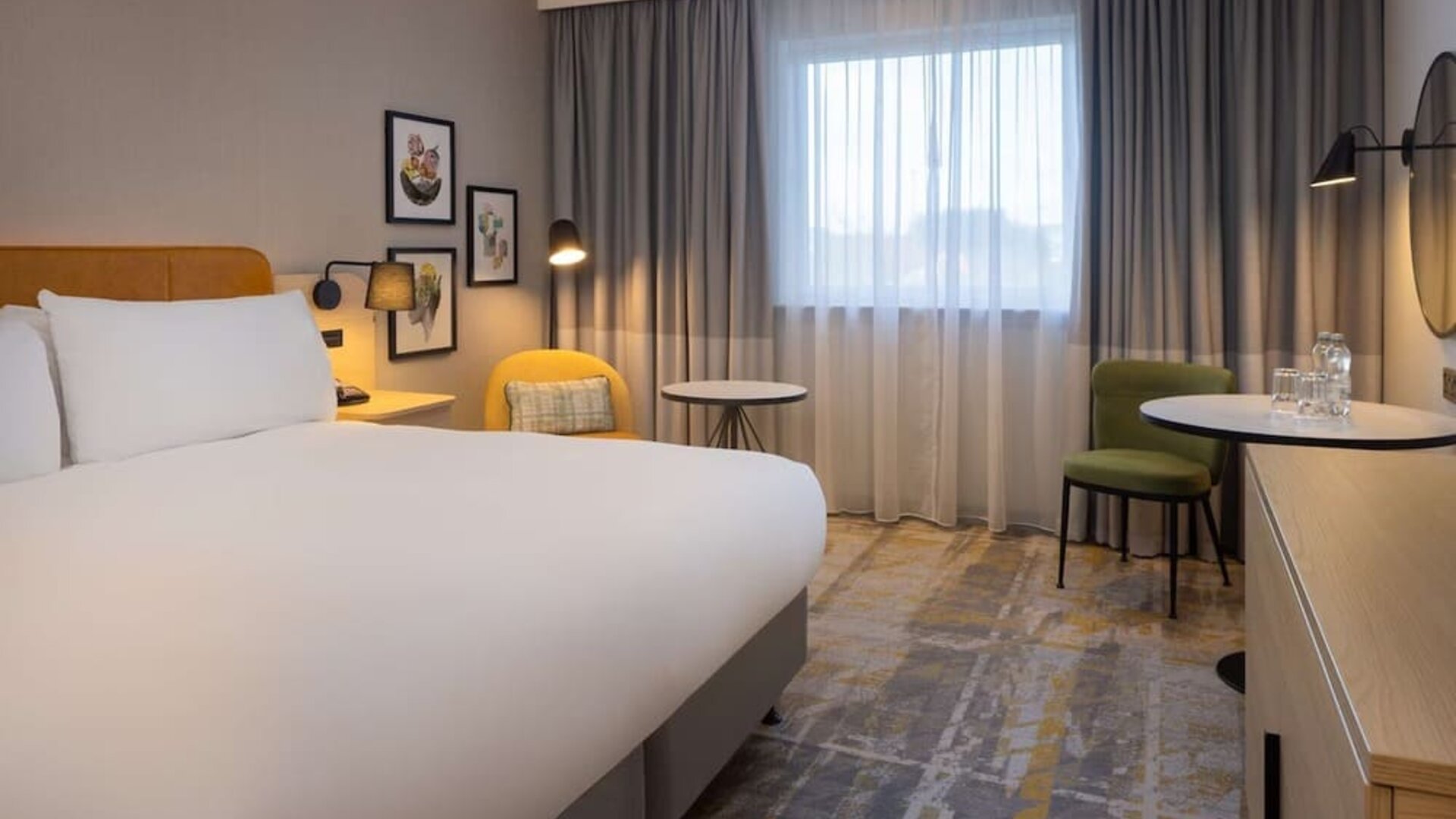 Day use room with natural light at DoubleTree By Hilton Edinburgh Airport.