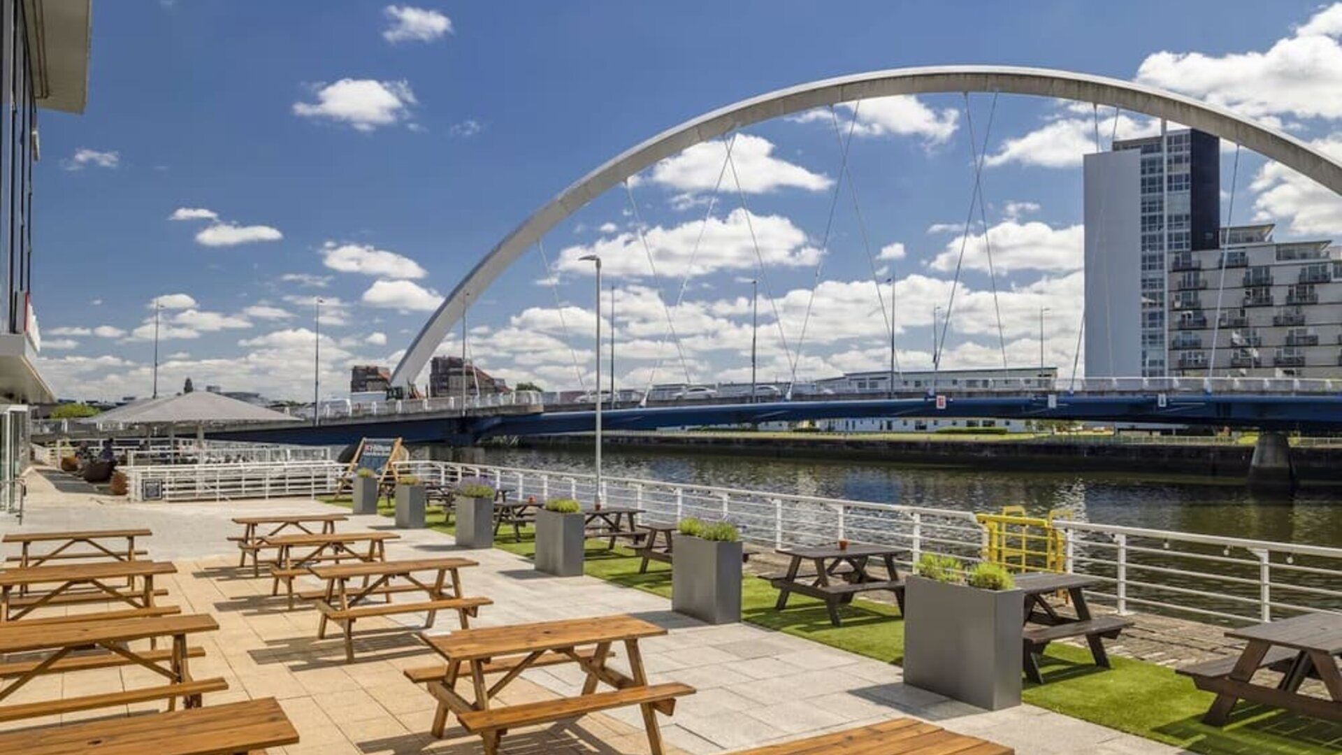 Terrace perfect for coworking at Hilton Garden Inn Glasgow City Centre.