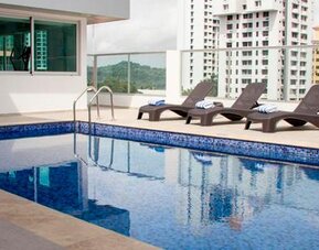 Hotel Ramada Panama Centro via Argentina