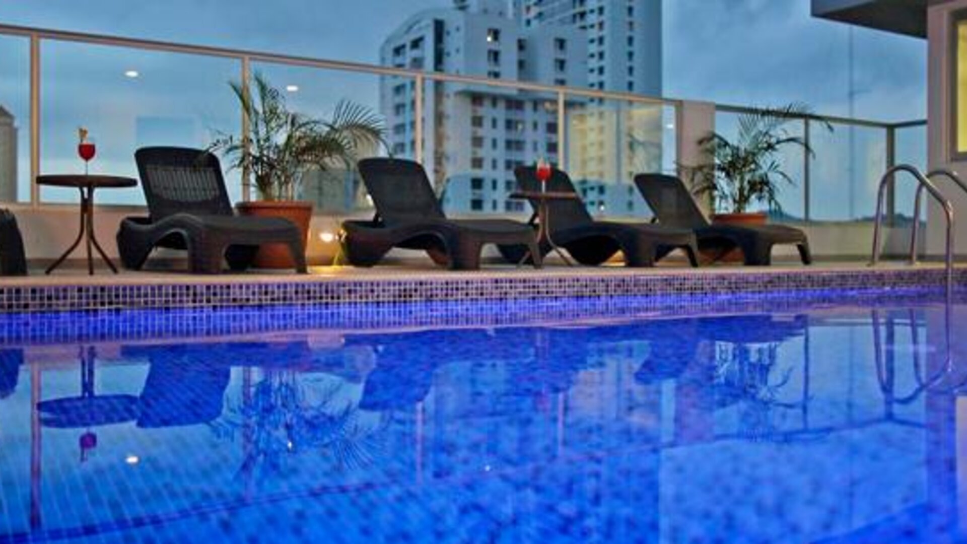 Hotel Ramada Panama Centro via Argentina