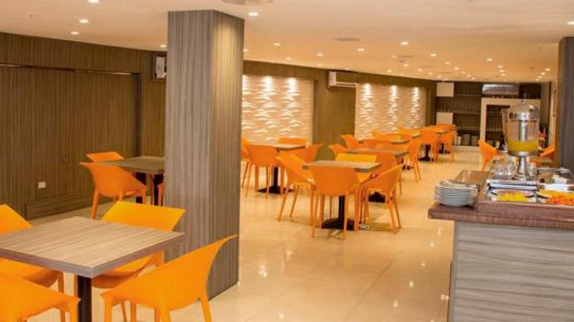 Hotel Ramada Panama Centro via Argentina