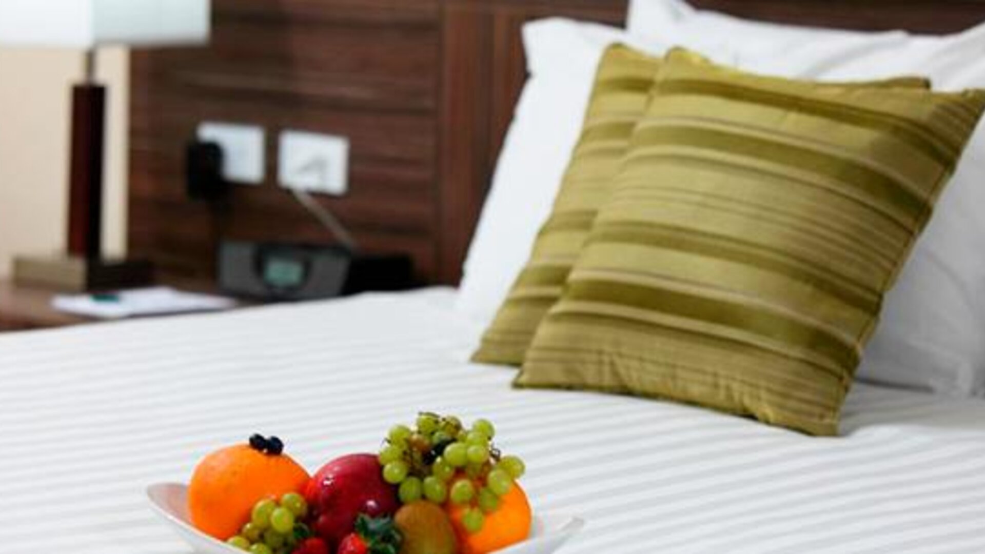 Victoria Hotel & Suites