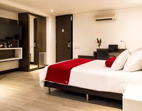 Hotel Loyds