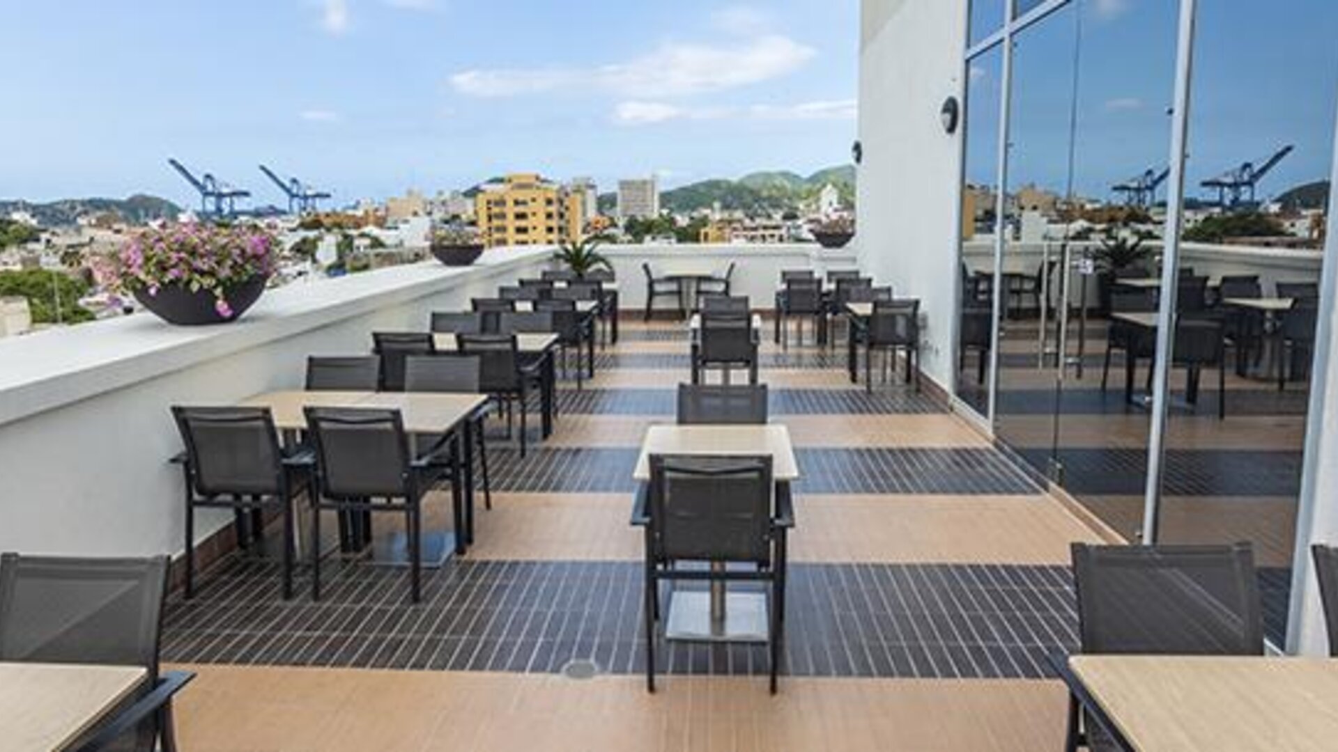 Best Western Plus Santa Marta Hotel