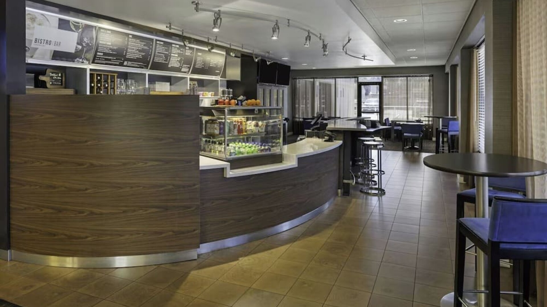 The Bistro serving freshly prepared meals in a relaxed dining setting at Courtyard Riverside UCR/Moreno Valley Area.