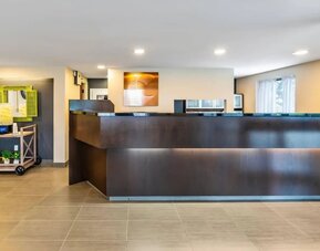 Modern reception desk welcoming guests to Comfort Inn Sudbury East.