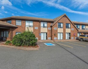 Exterior view of Comfort Inn New Glasgow.