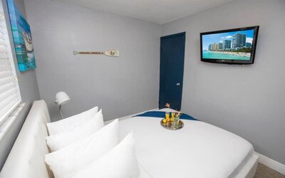 Day use room at Hollywood Beach Suites, A South Beach Group Hotel.