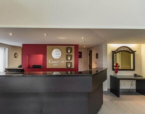Hotel reception desk at Comfort Inn Val D'Or.