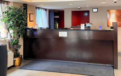 Hotel reception desk at Comfort Inn Saskatoon.