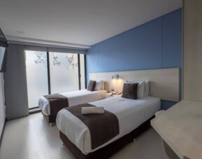 Regency Boutique La Feria