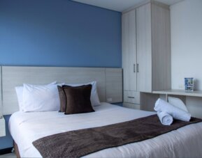 Regency Boutique La Feria