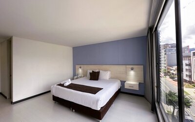 Regency Boutique La Feria