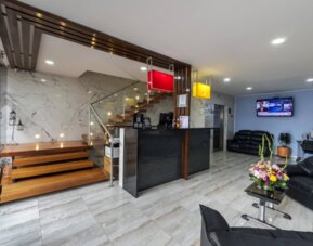 Regency Boutique La Feria