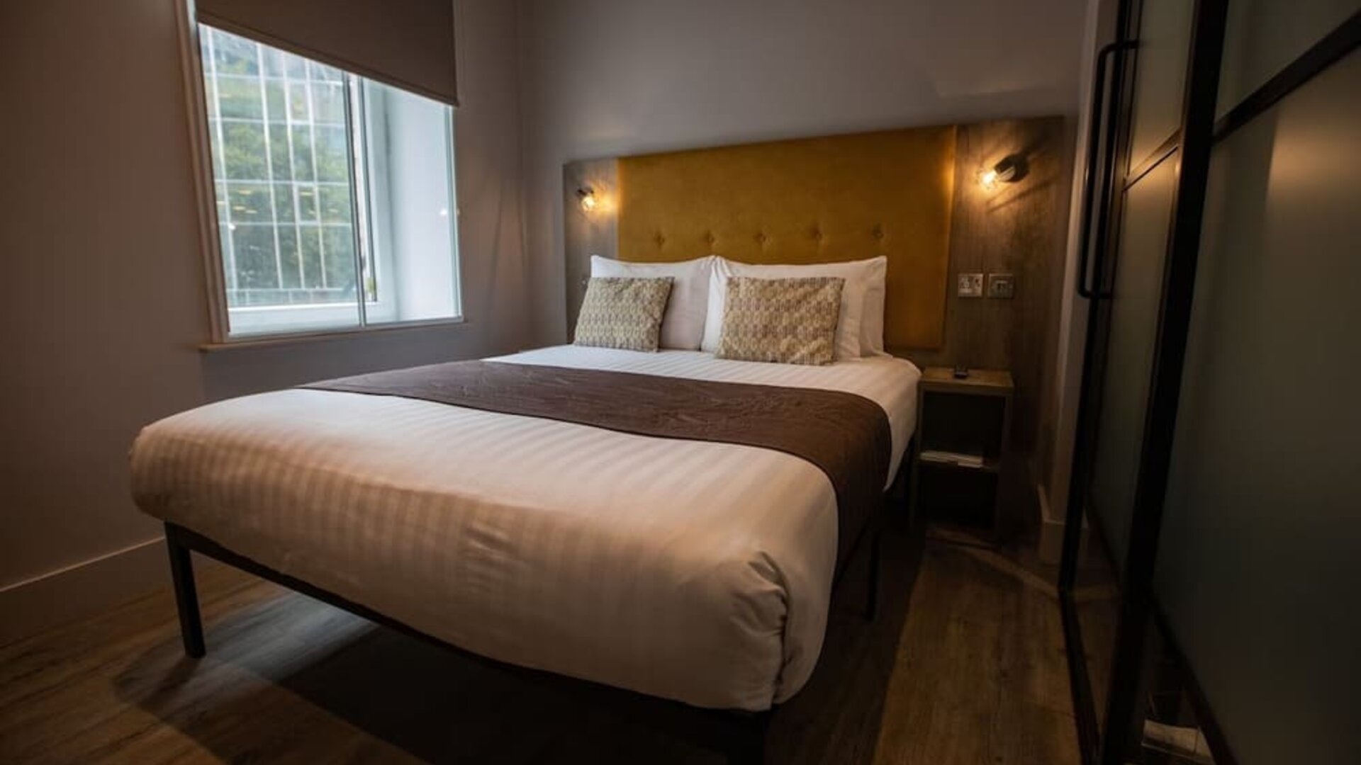 Day use room at Euston Square Hotel.