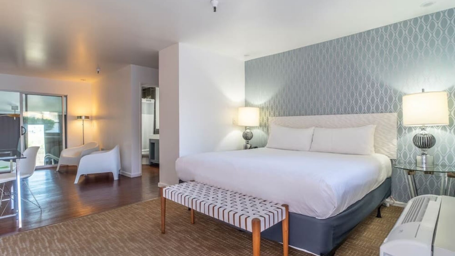 Spacious day use room at Aqua Soleil Hotel & Mineral Water Spa.