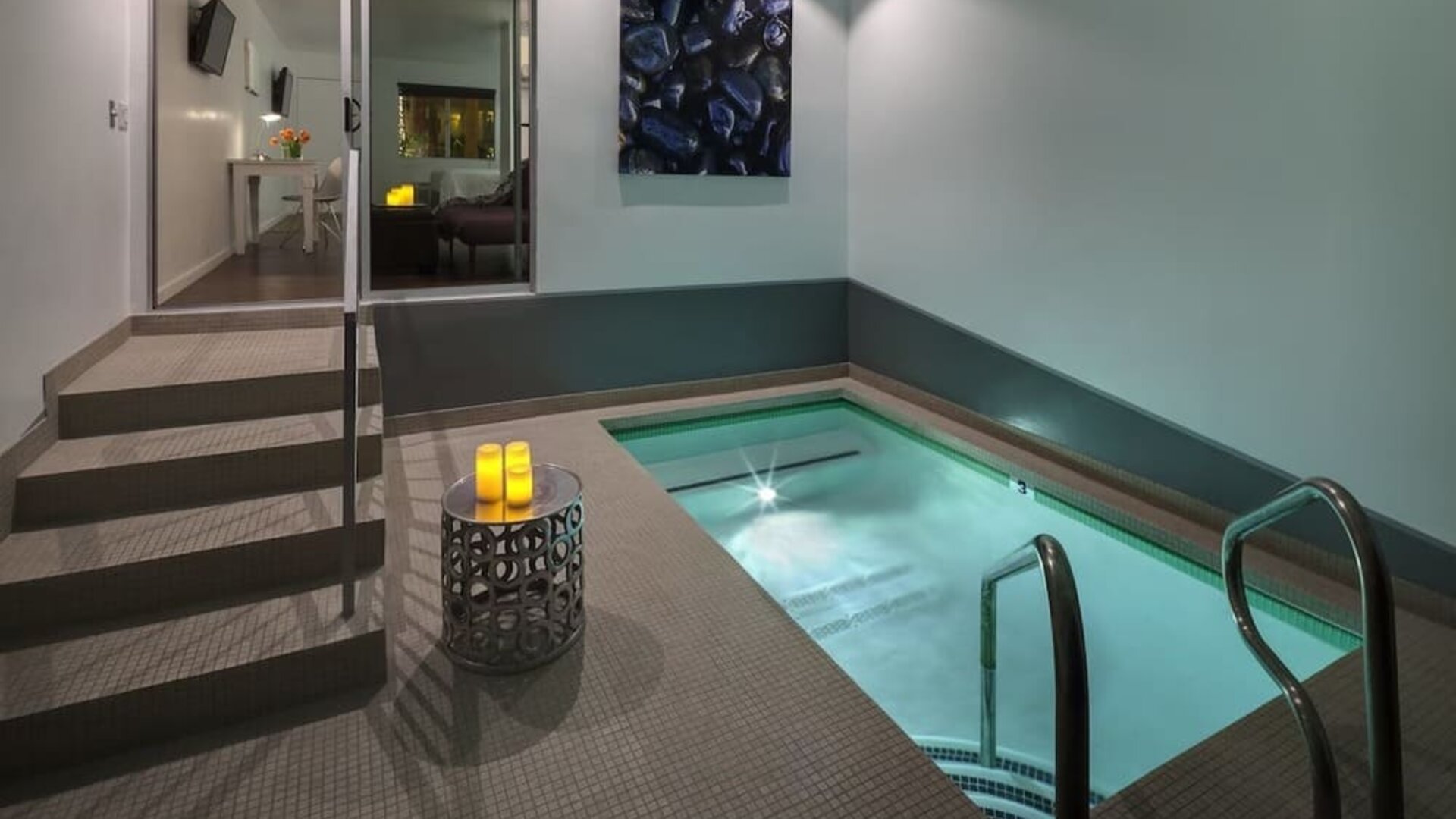 Private mineral water pool at Aqua Soleil Hotel & Mineral Water Spa.