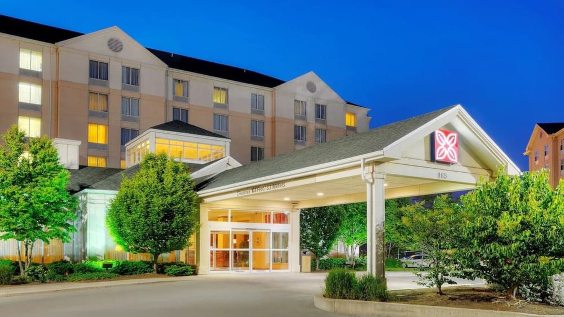 Hotel exterior at Hilton Garden Inn Toronto/Burlington.