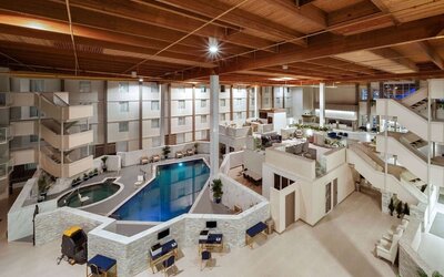 Pool area at Wyndham DFW Airport.