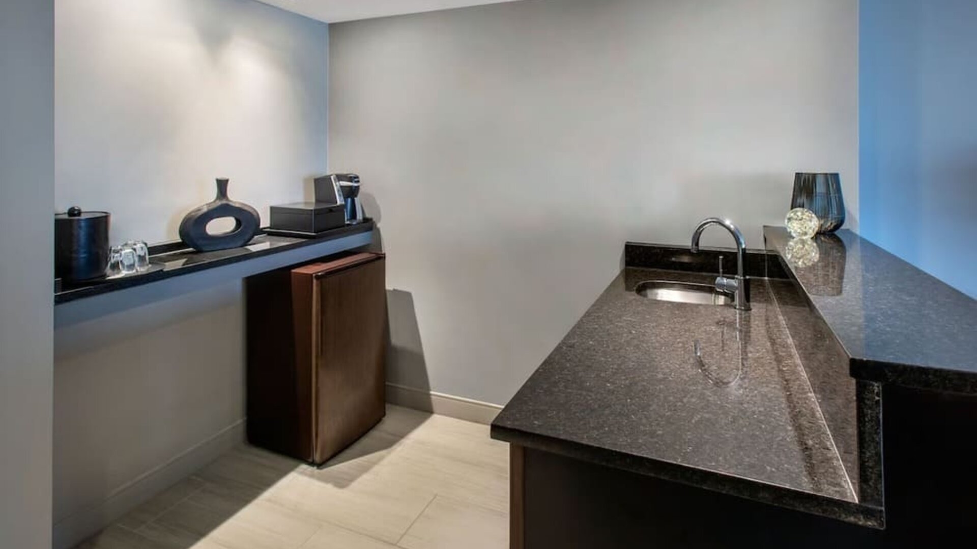 Kitchen area at Boston Marriott Burlington.