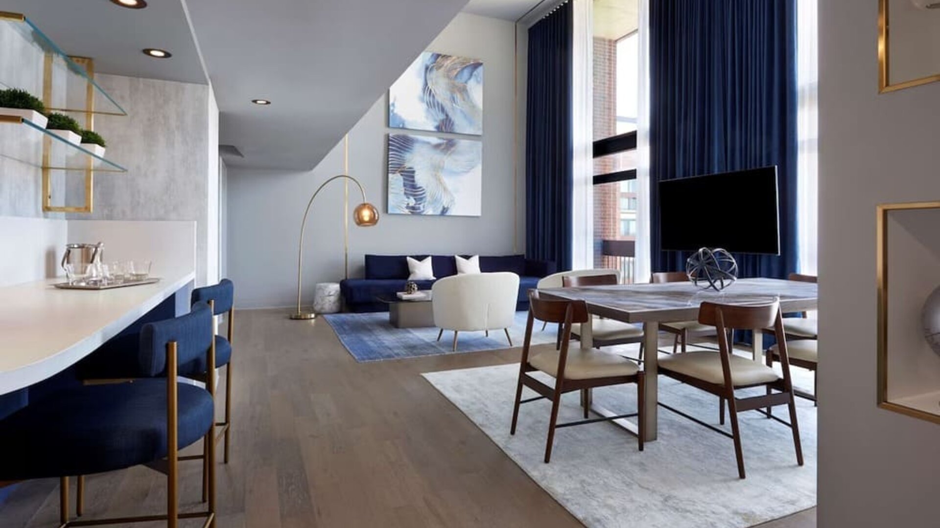 Day use delux suite with living room at Hilton Mississauga Meadowvale.