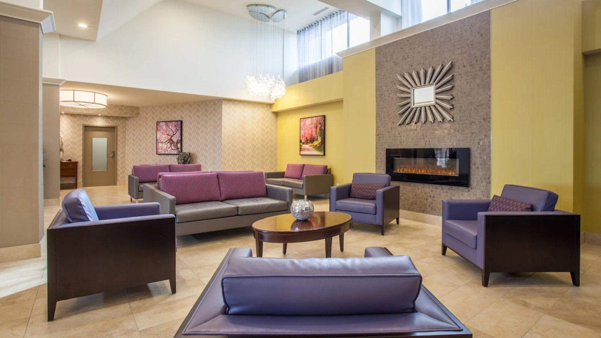 Hotel lobby with comfortable lounge area perfect for co-working at Holiday Inn Toronto International Airport.