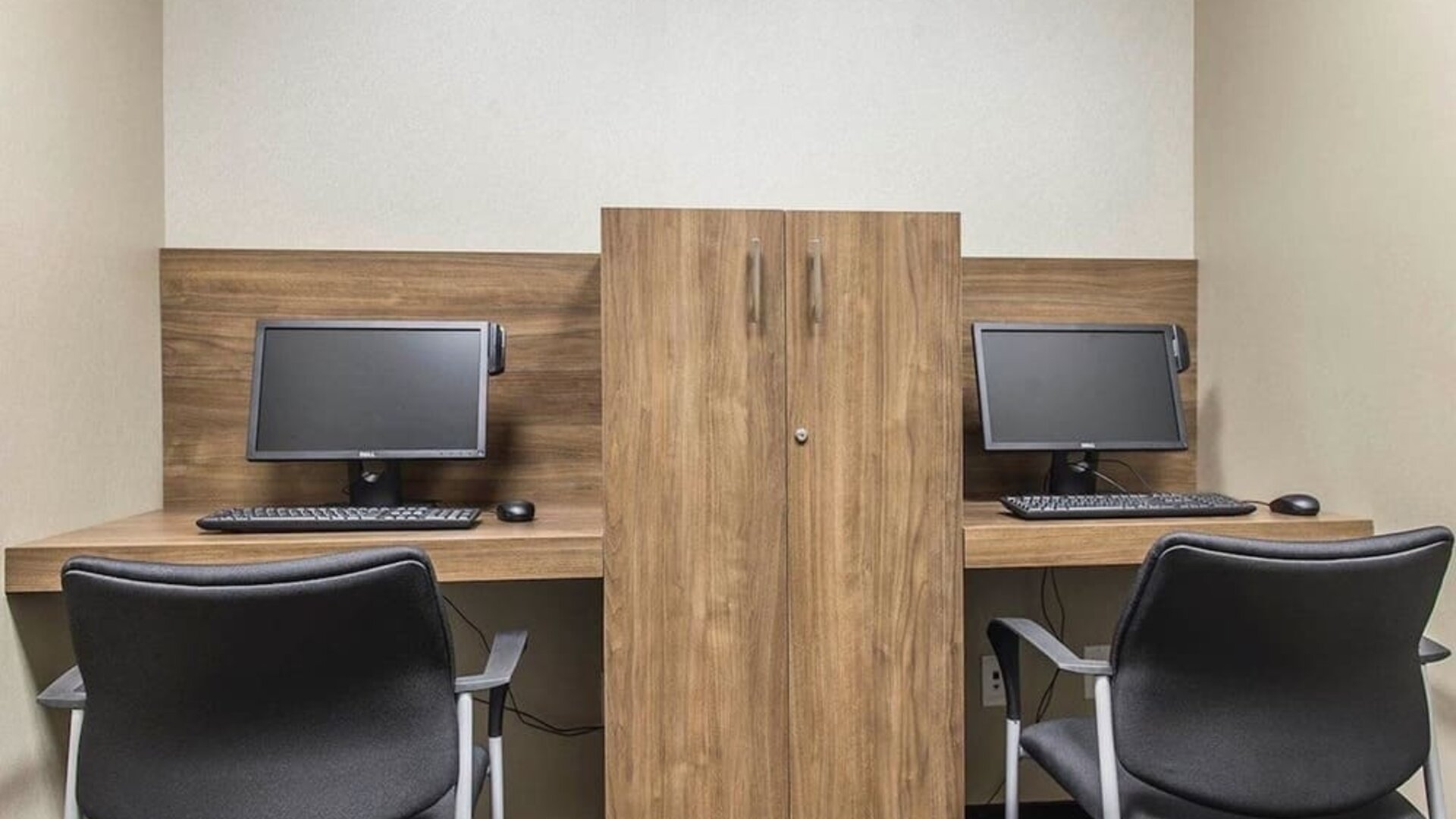 Business center at Quality Inn & Suites Kingston.