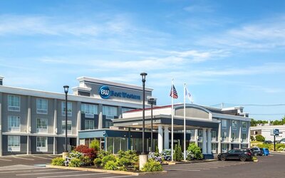 Hotel exterior at Best Western Braintree.