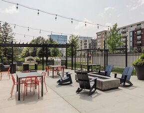 Grill area at Crowne Plaza Aire MSP Airport - Mall Of America.