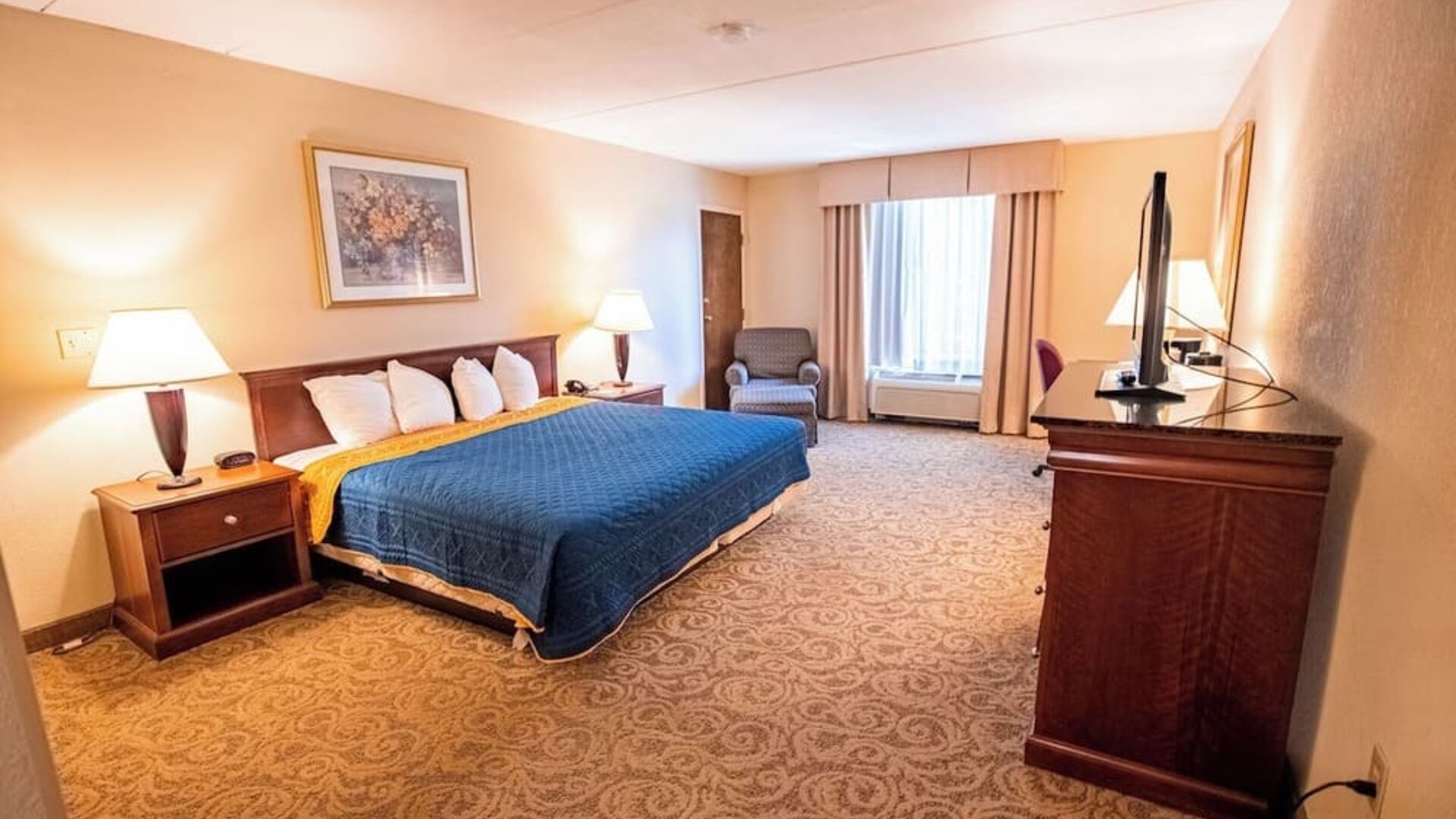 Spacious day use room at Sturbridge Host Hotel.