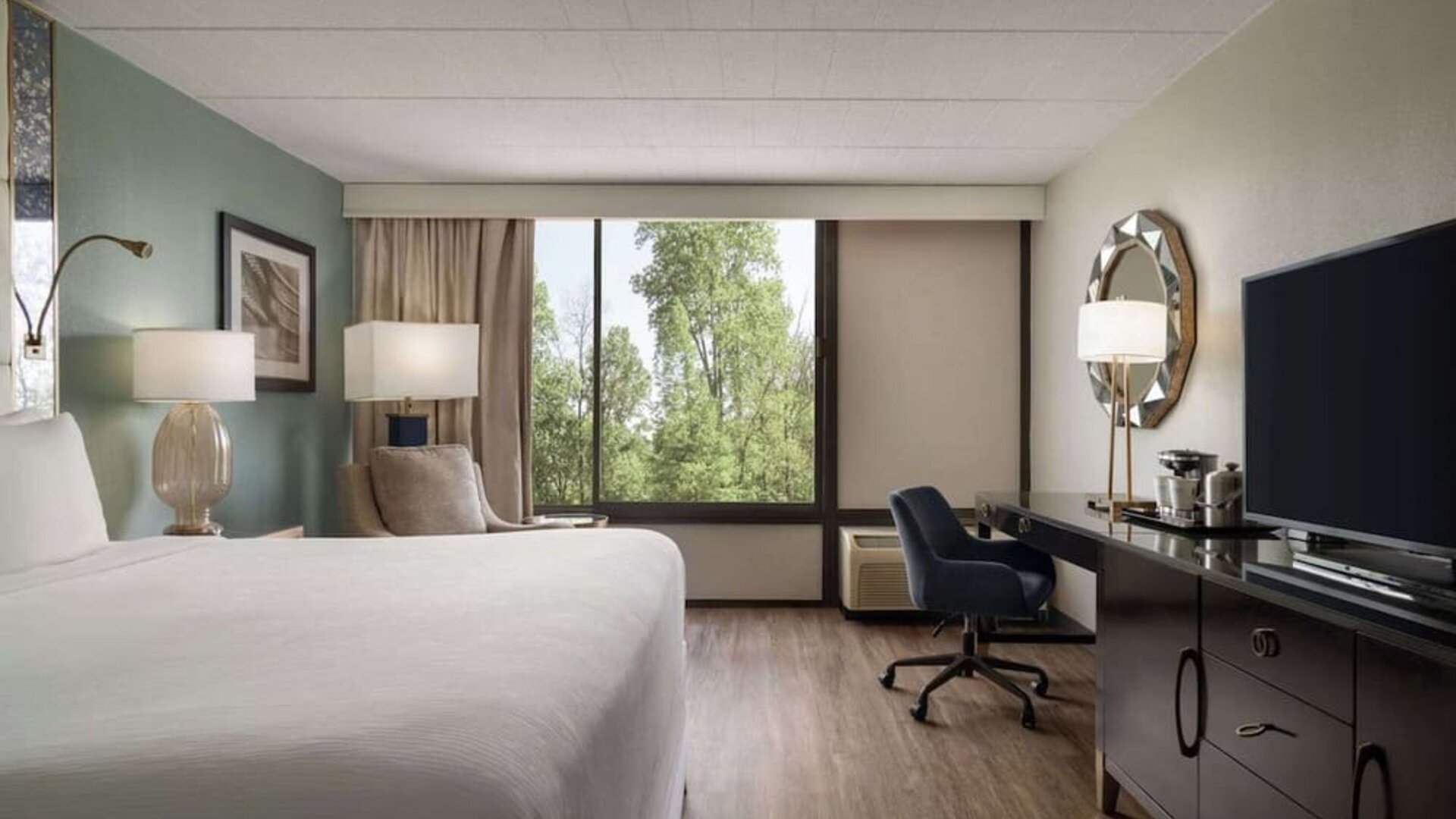 Day use room with work desk at Wyndham Garden Pittsburgh Airport.